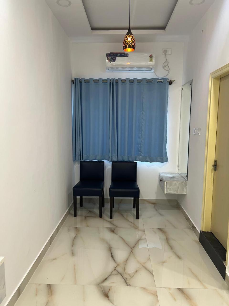 Hotel Sky Blue And Suites Bangalore Eksteriør bilde