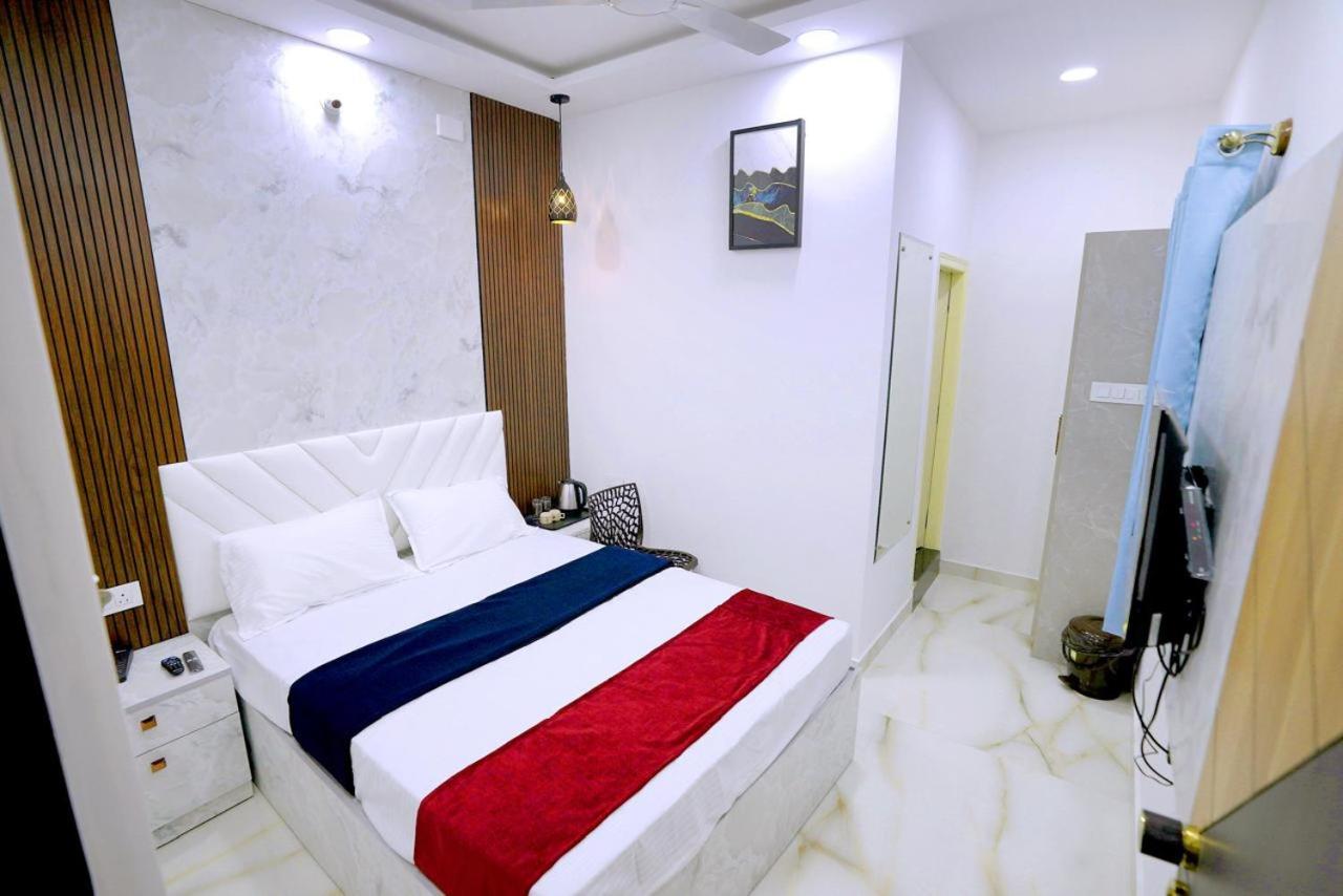 Hotel Sky Blue And Suites Bangalore Eksteriør bilde